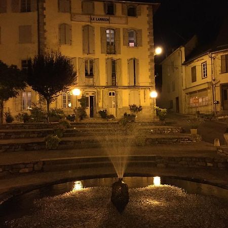 Au Detour Du Larrech Bed & Breakfast Castillon-en-Couserans Ngoại thất bức ảnh